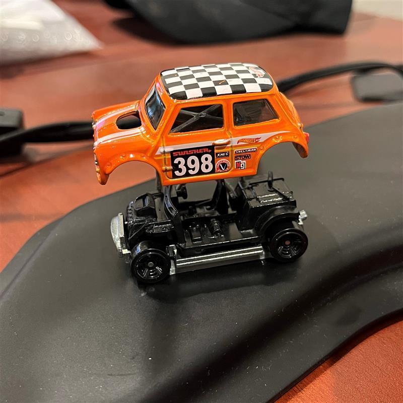 Hotwheels (1:64) Chassis Display