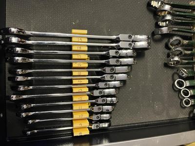 Spanner (wrench) rail, OpenSCAD customisable