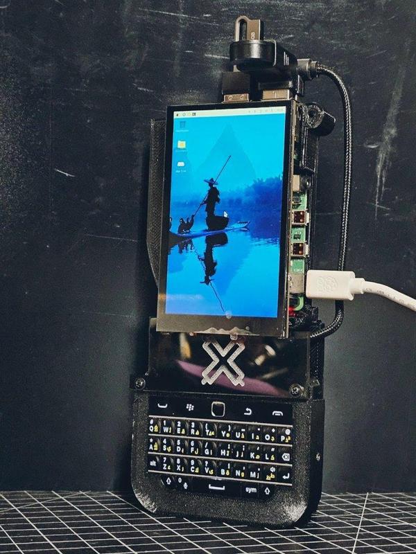 Raspberry Pi Cyberdeck
