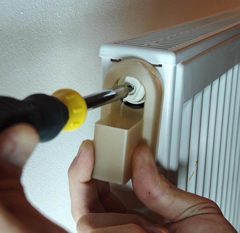 Radiator degassing / Heater venting drain tool