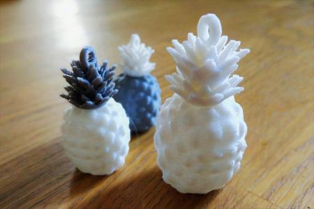 pineapple keychain