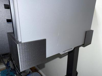 Workbench Side Mount Pegboard Build Plate Holder