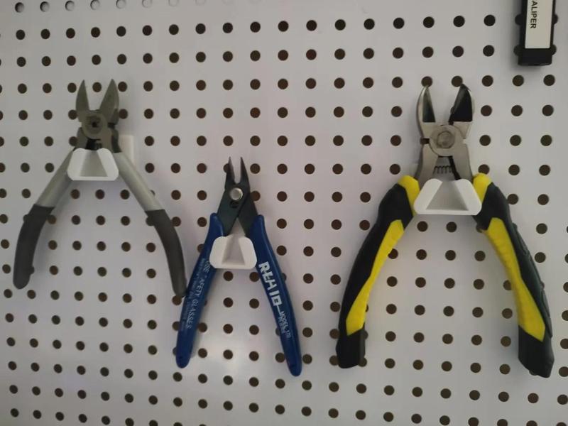 Pegboard Water Pliers Holder (6mm-16mm)