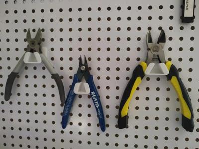 Pegboard Water Pliers Holder (6mm-16mm)