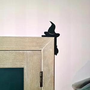 Witch hat door decoration