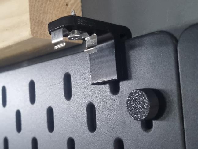 Skadis Light bar holder