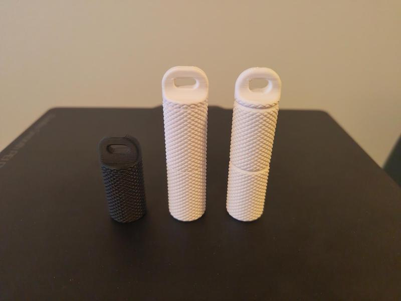 Small jar/container keychain
