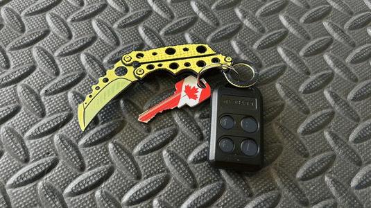 Keyring Karambit X Balisong Butterfly Knife Fidget