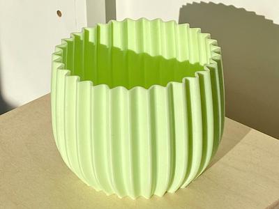 Ripple round bowl, planter or vessel
