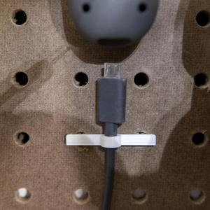 4mm Cable Clip // Peg Anything