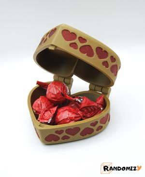 Heart Shaped Box (Snap)(hearts engraved)