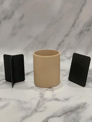 Simplified Toothbrush Holder