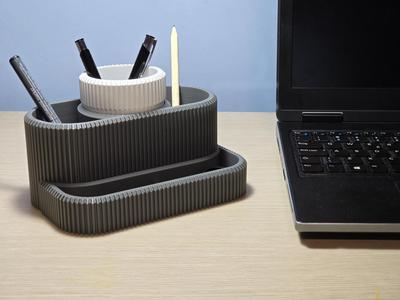 Desk organizer