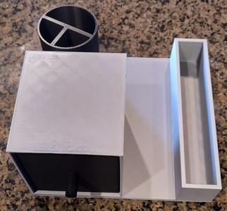 Desk organizer
