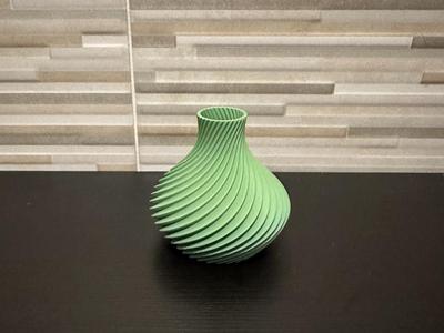 Mini spiral vase 79x75