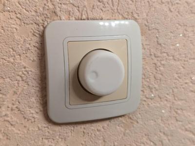 Light dimmer knob