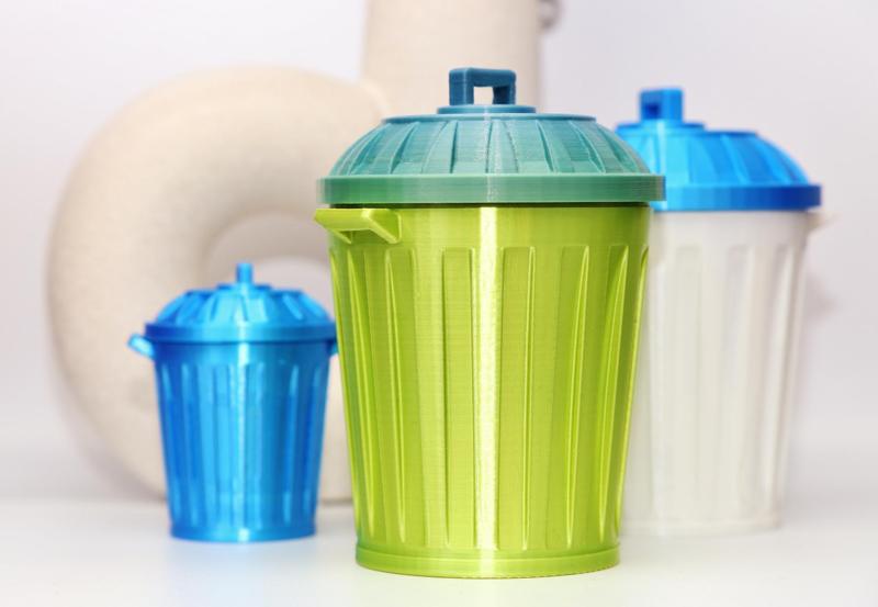 Trash can