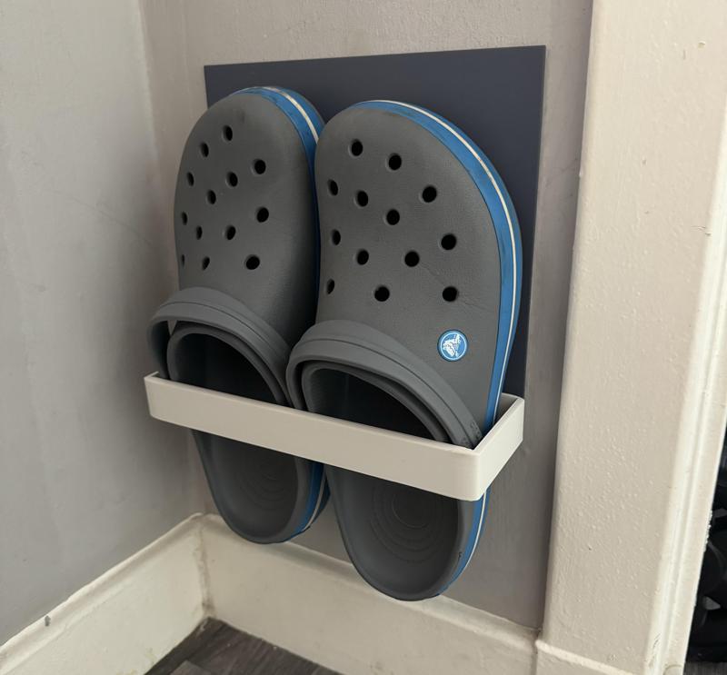 Slides / Crocs Wall Mount
