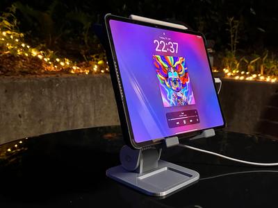 Adjustable Tablet Stand - Swan
