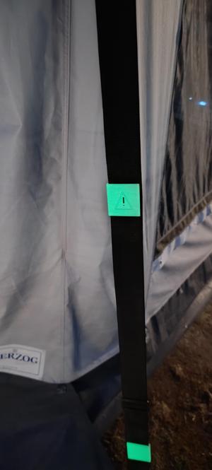 Strom strap clip glow in the dark
