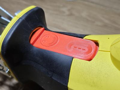 Removable support bracket holder for Karcher PGS 4-18