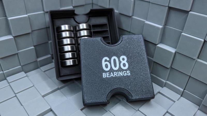 Gridfinity 608 Bearing holder (with dust cover)