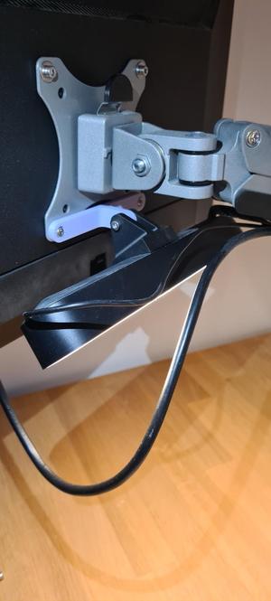 Philips Hue Play Bar VESA 100 mount