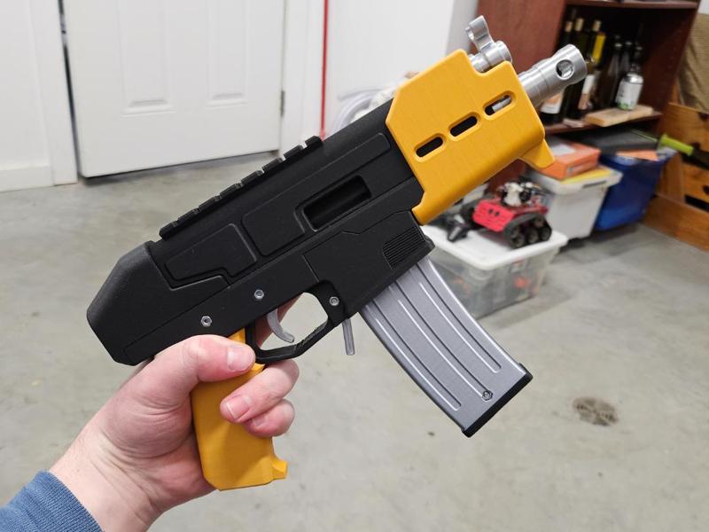 SN-AK47: Firing & shell-ejecting toy blaster