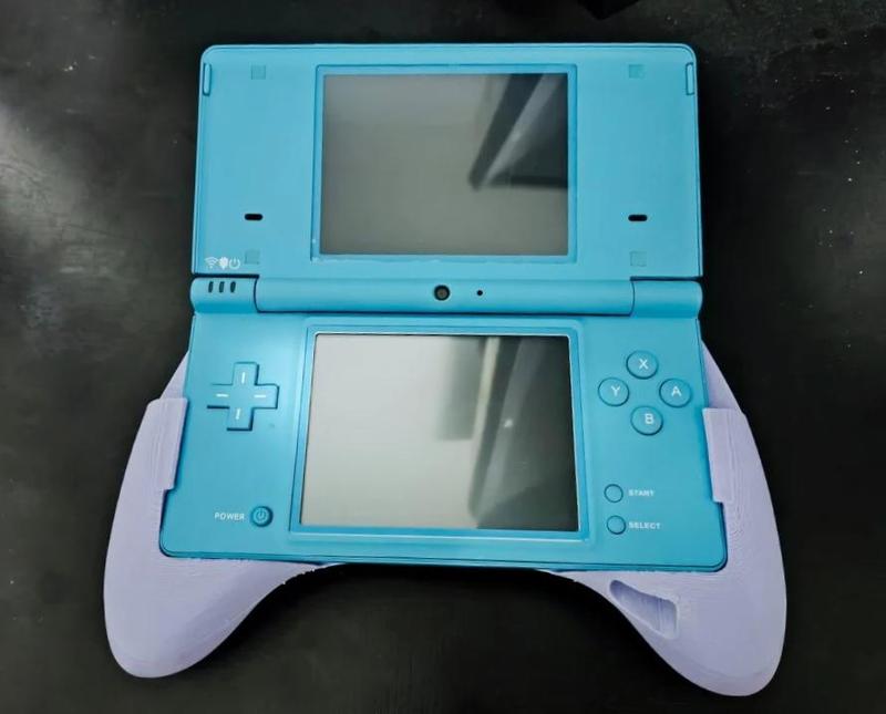 Ergonomic Grip For The DSi