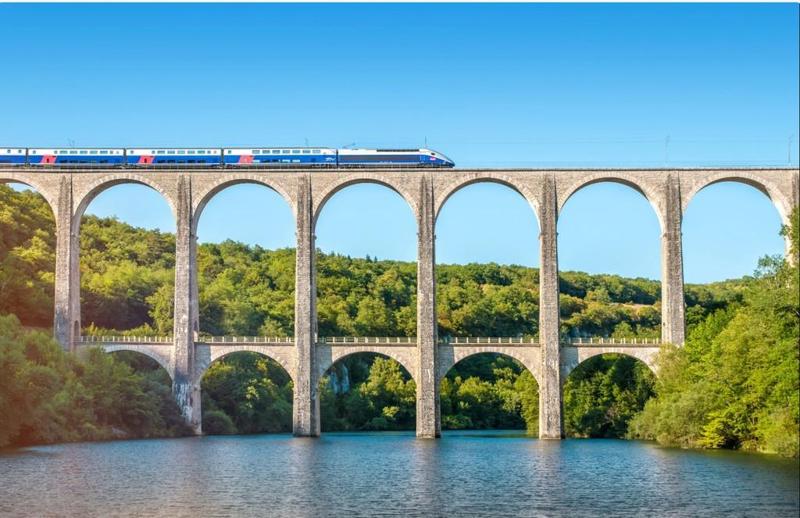 Classic train viaduct HO ( Cize - Bolozon ) TGV