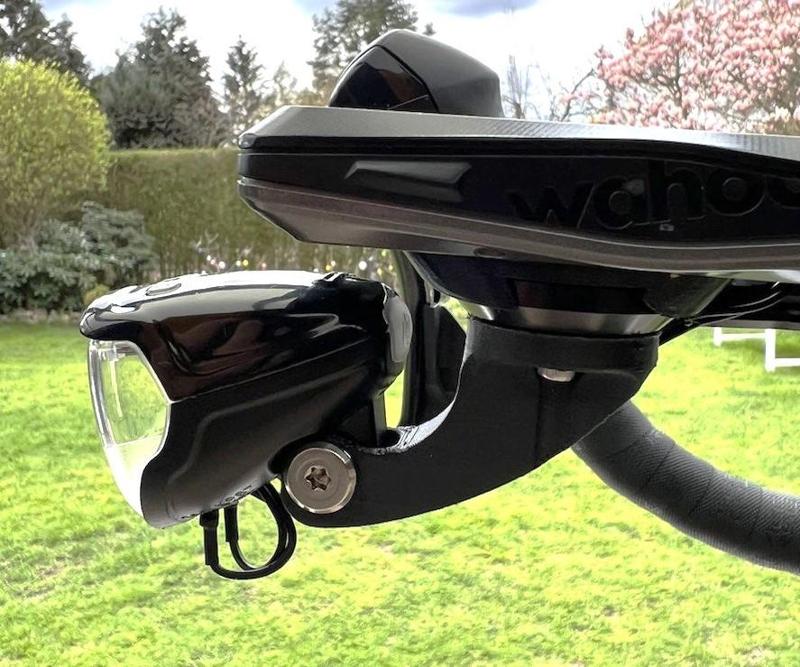 Bike Light mount (K-Edge Wahoo mount 20 mm)  or other with 22 mm screw distance