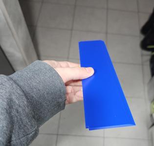 Wax scraper