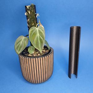 Miniature trainer mosspole