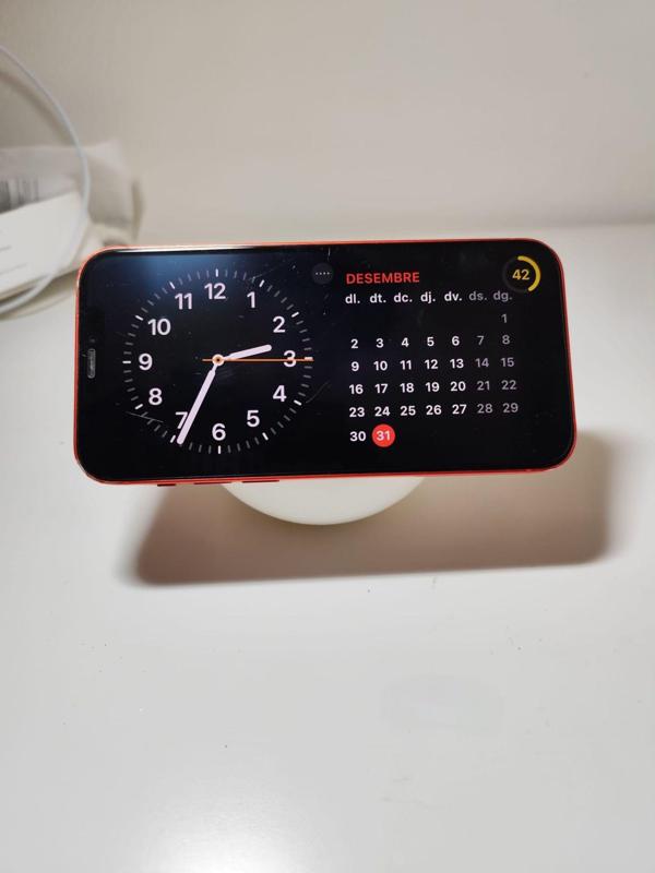 Round MagSafe Stand