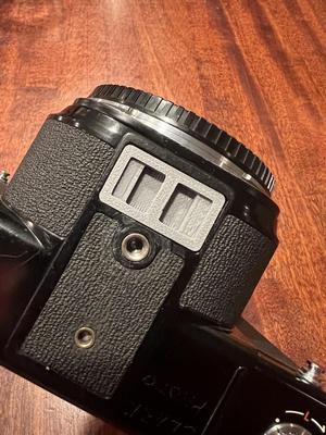 Pentax 6x7 Battery Holder