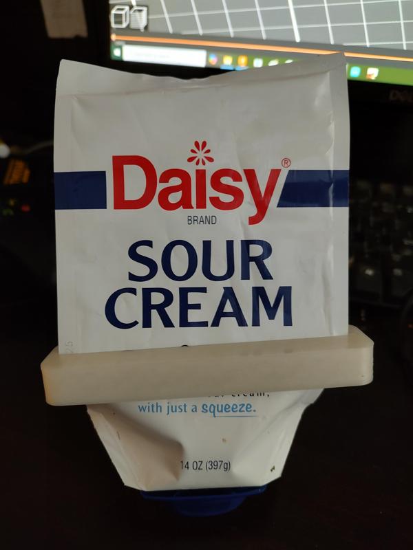 Daisy Sour Cream Squeezer for Squeeze bottle