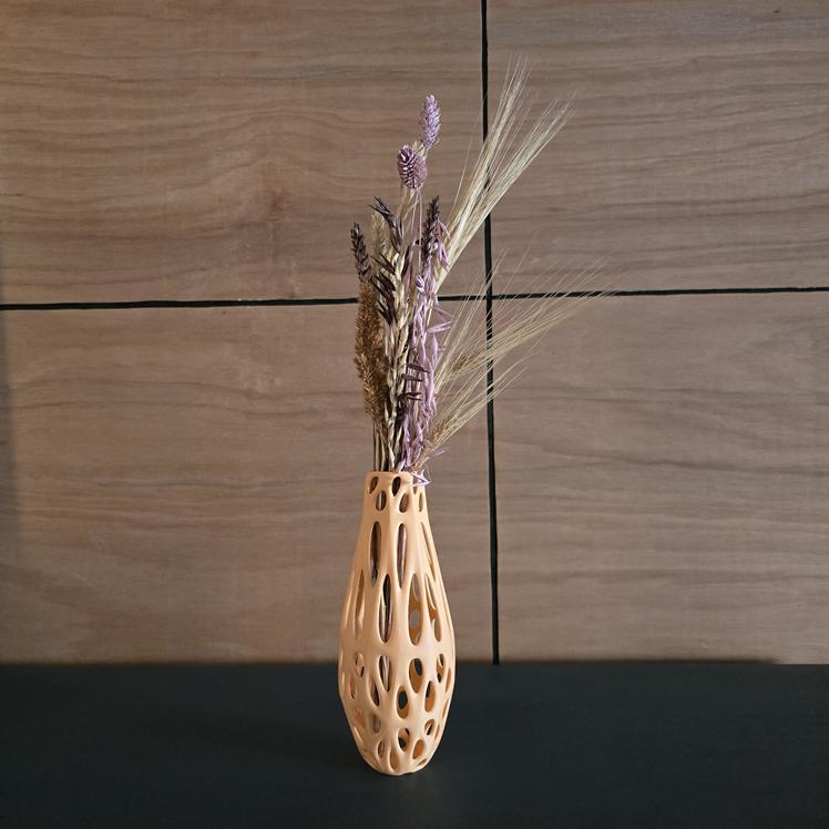 Dried flower vase