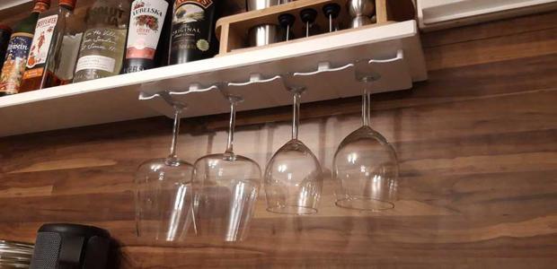 Extendable under shelf wine glass holder / hanger / rack, modular for 2 or more glasses  