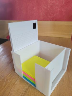 Sicky notes organizer box with two extra stands
