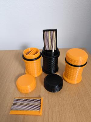 Vodotěsná krabička na sirky se škrtátkem (wateproof box for matches with striker)