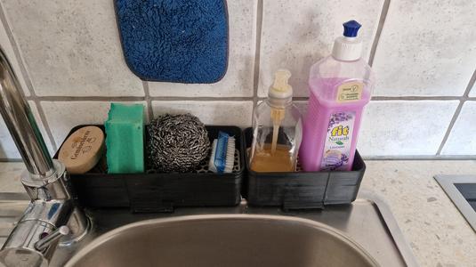 Kitchensink organizer