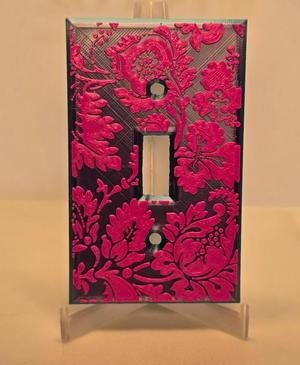 Wall Plate - Single Toggle (Size: Standard) - William Morris Pattern