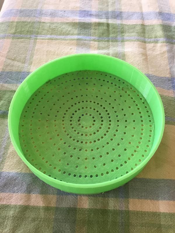 4mm round hole (170mm diameter sieve)