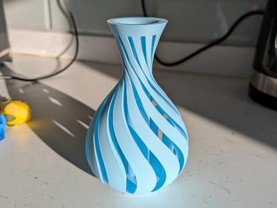 Vase 4