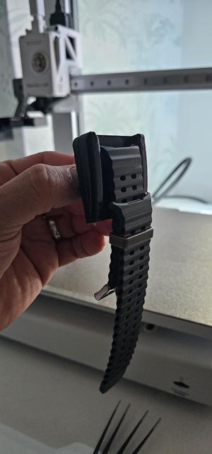 Galaxy Watch Ultra strap holder Skadis
