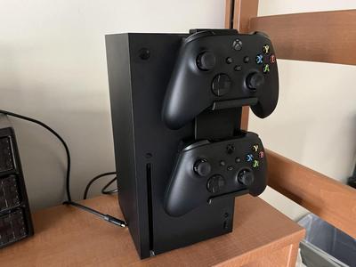 Xbox Series X hanging controller stand