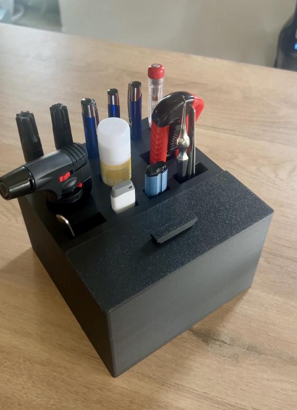 Desk organiser-small Trash bin integrated for filament waste