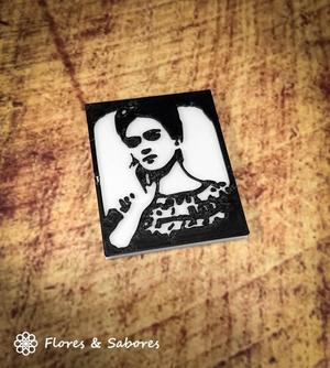 FRIDA KAHLO SILHOUETTE MAGNET