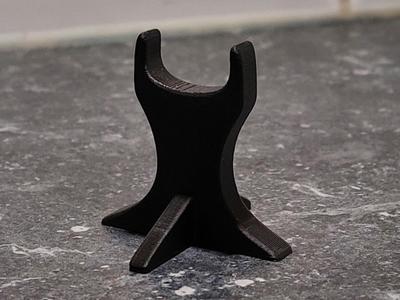 Utensil holder