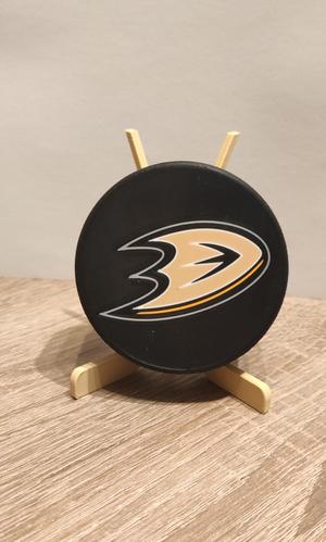 Anaheim Ducks puck NHL